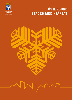 Framsida med en mörkt orange tonplatta över hela sidan, kommunens logotyp, en rubrik, stort Östersundshjärta i orange samt pulsen i orange i botten.