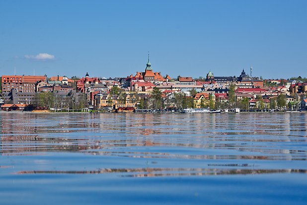 Bild från Frösön på Östersund centrums siluett.