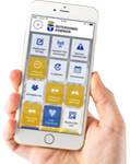 En hand håller en smartphone med Östersundsappen
