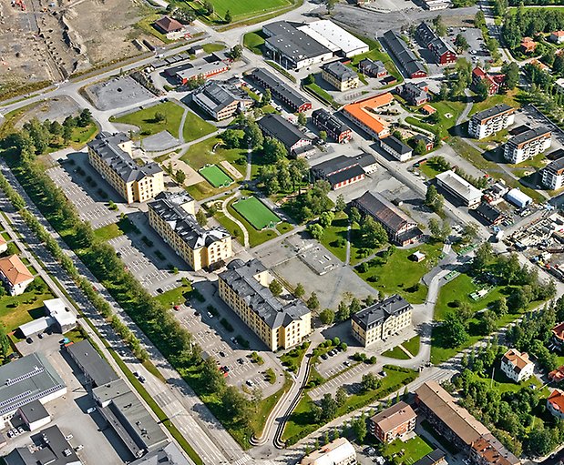 Flygfoto öster om Rådhusgatan - Trondheimsvägen